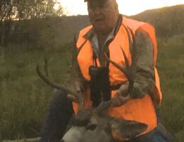 huge mule deer trophy chasers guided hunting  16 