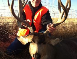 huge mule deer trophy chasers guided hunting  17 