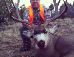 huge mule deer trophy chasers guided hunting  21 