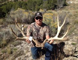 huge mule deer trophy chasers guided hunting  41 