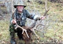 huge elk trophy chasers guided hunting and outfitter  41 